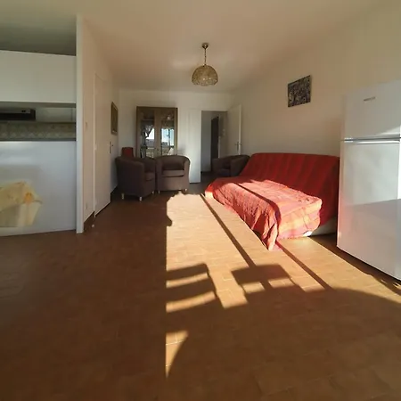 T3 Au Lavandou, Proche Plage, Tv, Parking Prive - Fr-1-803-53 * Le Lavandou