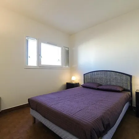 T3 Au Lavandou, Proche Plage, Tv, Parking Prive - Fr-1-803-53 Lejlighed *