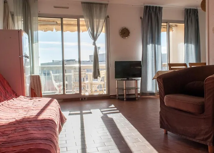 Apartman T3 Au Lavandou, Proche Plage, Tv, Parking Prive - Fr-1-803-53 Le Lavandou