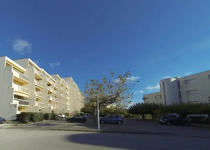 T3 Au Lavandou, Proche Plage, Tv, Parking Prive - Fr-1-803-53 Apartman